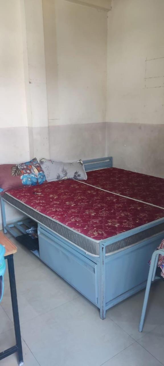 Aashiyana Boys Hostel Indaur Kültér fotó